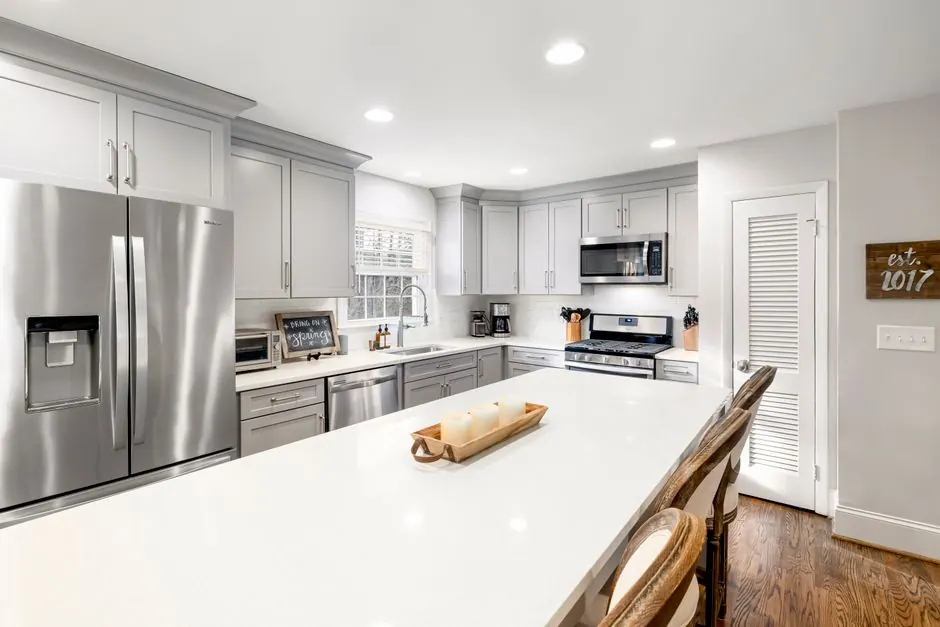 Why Choose Our Expertise in Kitchen Cabinet Refacing